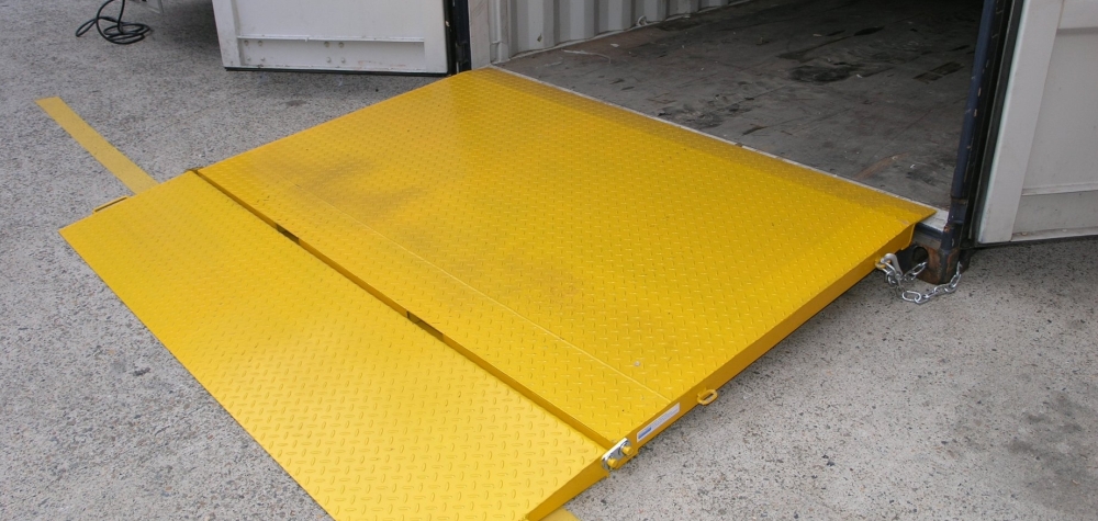 Konténer beálló rámpa téglalap.JPG